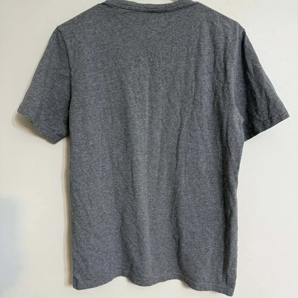 Everlane Men's Premium Weight Medium Grey Pocket T-shirt - Picture 2 of 4